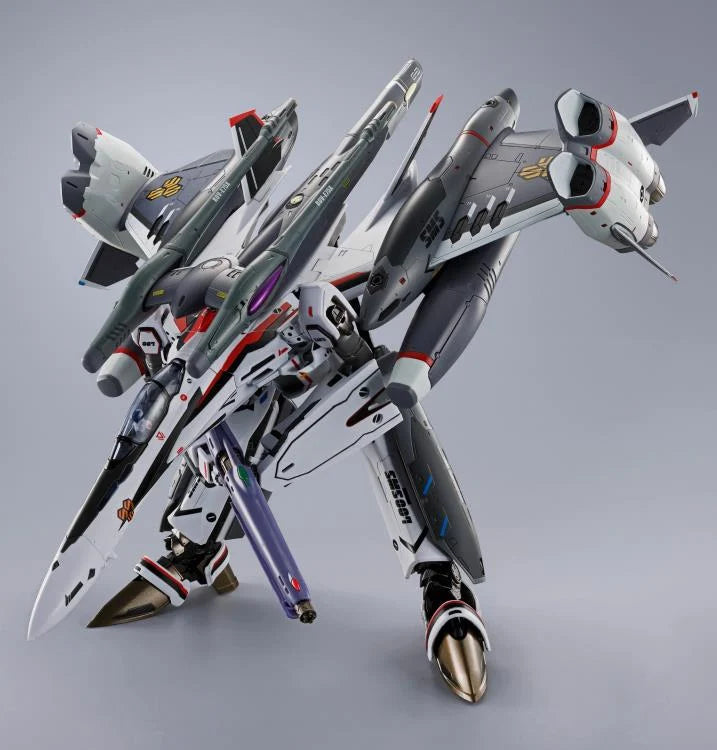 PREORDER Macross Frontier: The False Songstress DX Chogokin VF-25F Tornado Messiah Valkyrie (Alto Saotome Machine Revival Ver.)