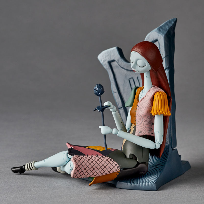 PREORDER Revoltech Nightmare Before Christmas Sally