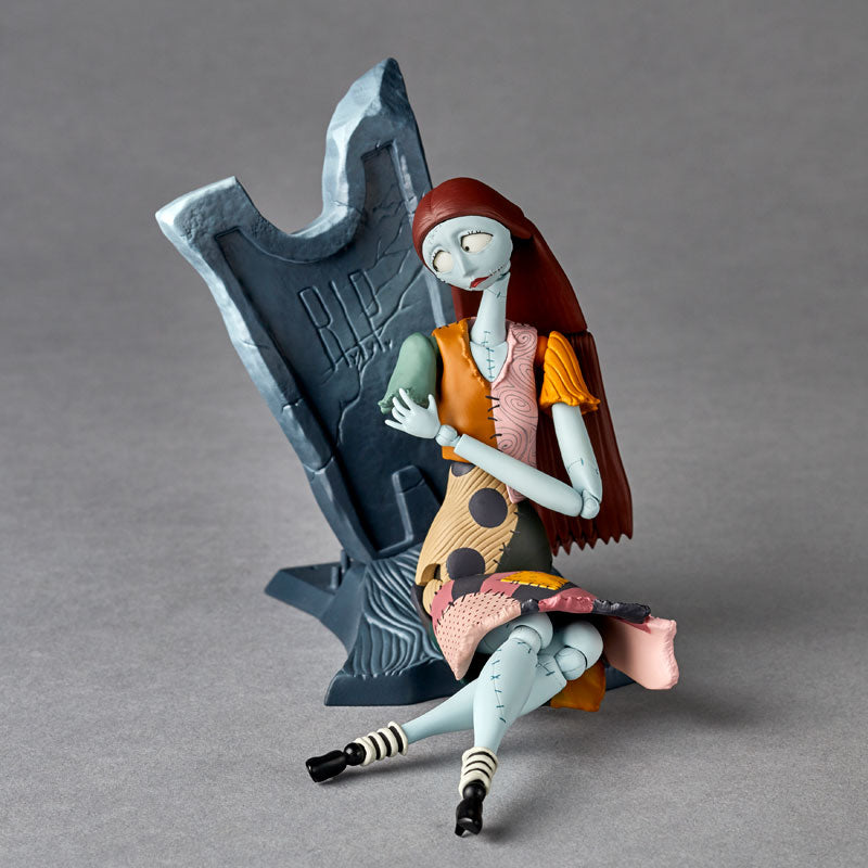 PREORDER Revoltech Nightmare Before Christmas Sally