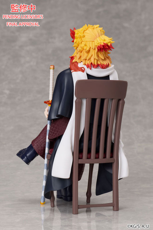 PREORDER Demon Slayer: Kimetsu no Yaiba Kyojuro Rengoku NON Scale Figure