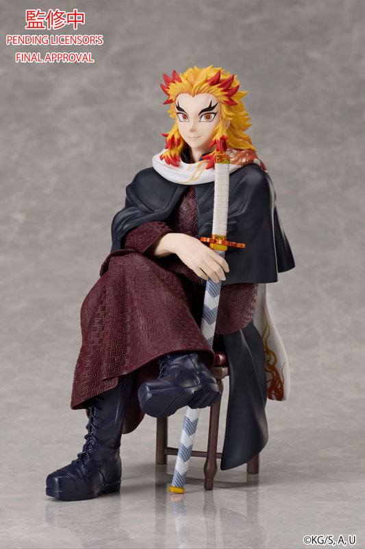 PREORDER Demon Slayer: Kimetsu no Yaiba Kyojuro Rengoku NON Scale Figure