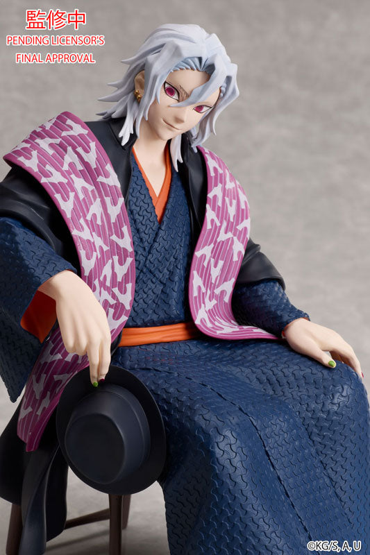 PREORDER Demon Slayer: Kimetsu no Yaiba Tengen Uzui NON Scale Figure