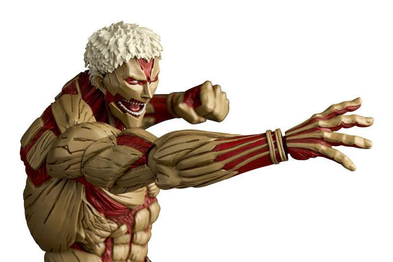 PREORDER Revoltech Amazing Yamaguchi Attack on Titan Armored Titan