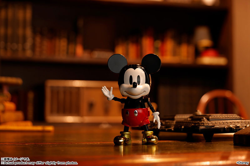 PREORDER Chogokin Super Change Mickey Mouse by Kunio Okawara "Disney Character"