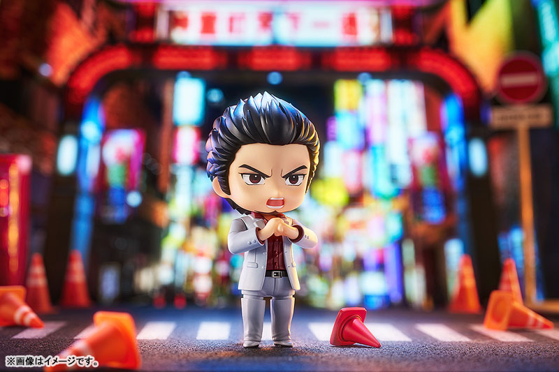 PREORDER Nendoroid Like a Dragon Kazuma Kiryu