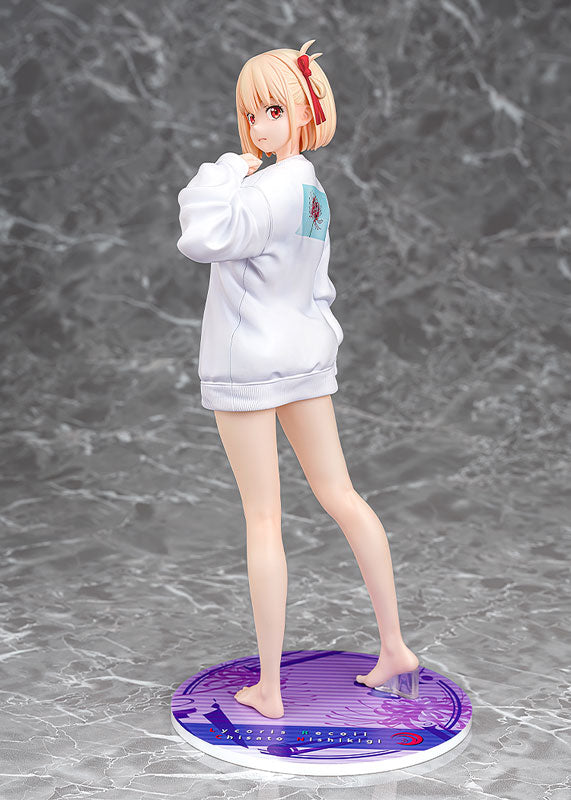 PREORDER Lycoris Recoil Chisato Nishikigi: Oversized Sweatshirt Ver. 1/7 Complete Figure
