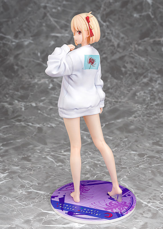 PREORDER Lycoris Recoil Chisato Nishikigi: Oversized Sweatshirt Ver. 1/7 Complete Figure