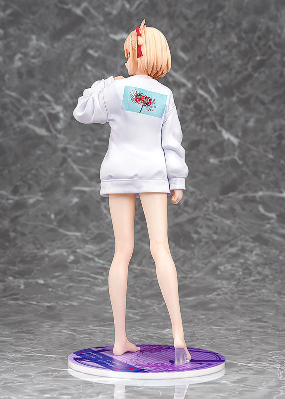 PREORDER Lycoris Recoil Chisato Nishikigi: Oversized Sweatshirt Ver. 1/7 Complete Figure