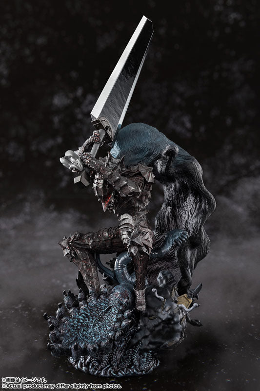 PREORDER Figuarts Zero Touche Metallique Guts (Berserker Armor) "Berserk"