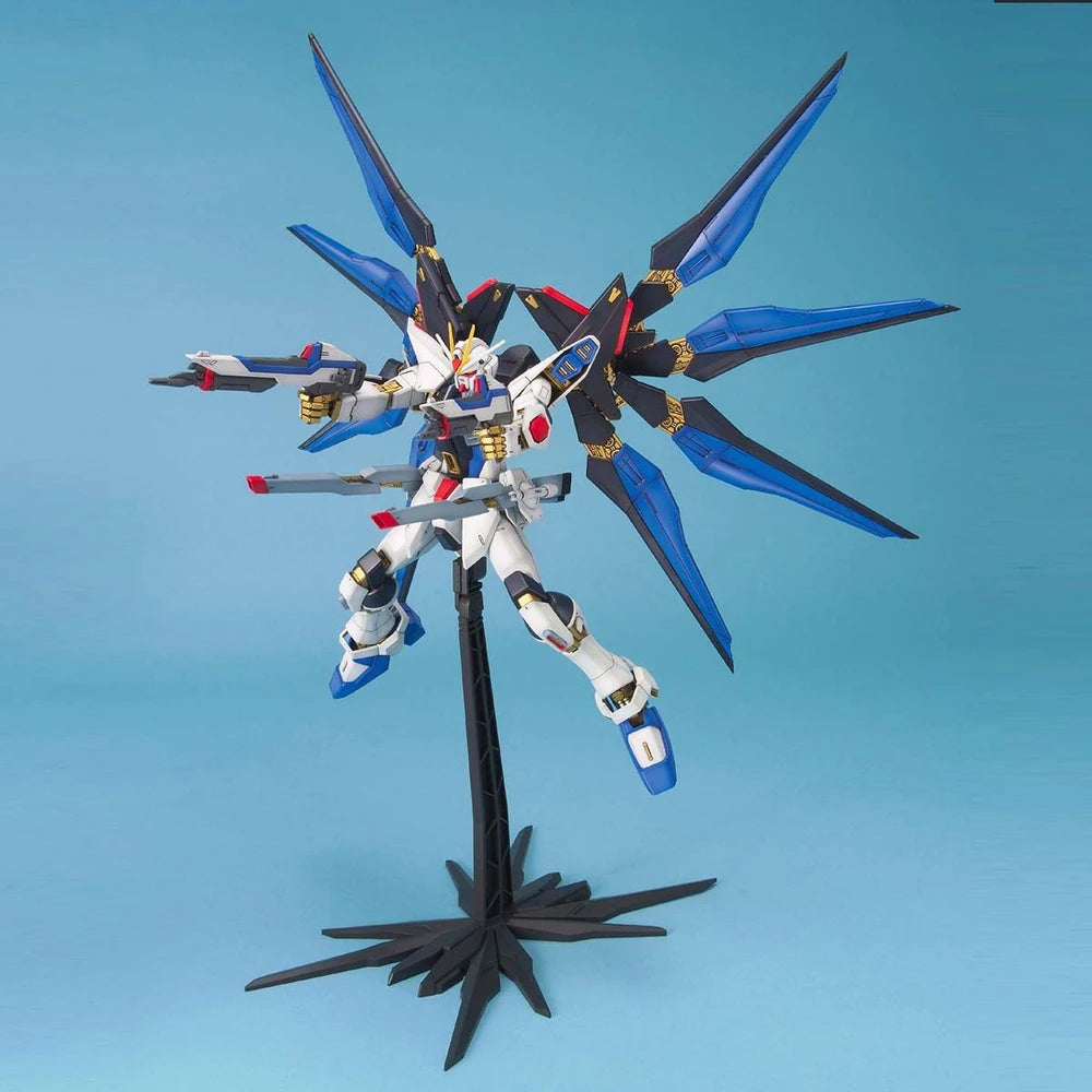 IN STOCK MG 1/100 Strike Freedom Gundam