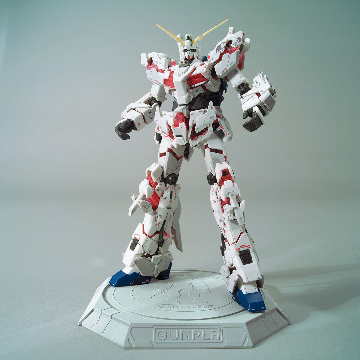 IN STOCK  RG 1/144 The Gundam Base Limited RX-0 Unicorn Gundam Ver. TWC