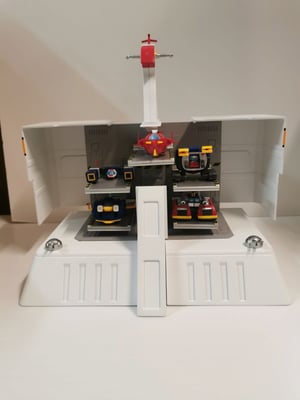 PREORDER UnknownZ Camp Big Falcon Otoro Jima Big Falcon Base for Voltes V fits SMP , MD , MA