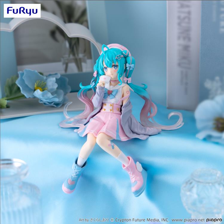 PREORDER Vocaloid Hatsune Miku (Love Sailor Grey Color Ver.) Noodle Stopper Figure