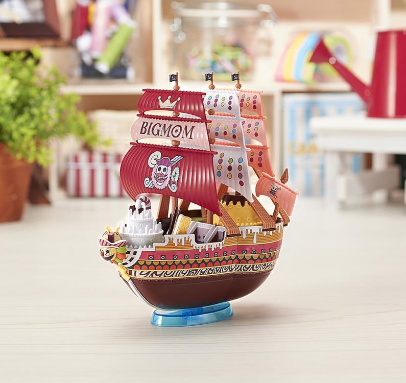 IN STOCK One Piece Grand Ship Collection: Queen-Mama-Chanter