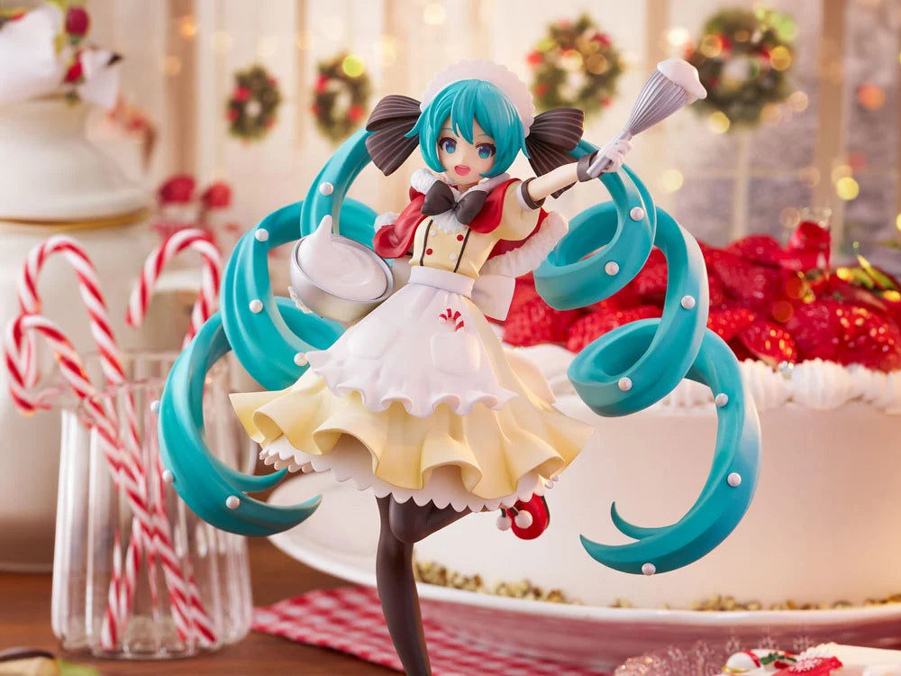 PREORDER Vocaloid Luminasta Hatsune Miku (Christmas 2025) Figure