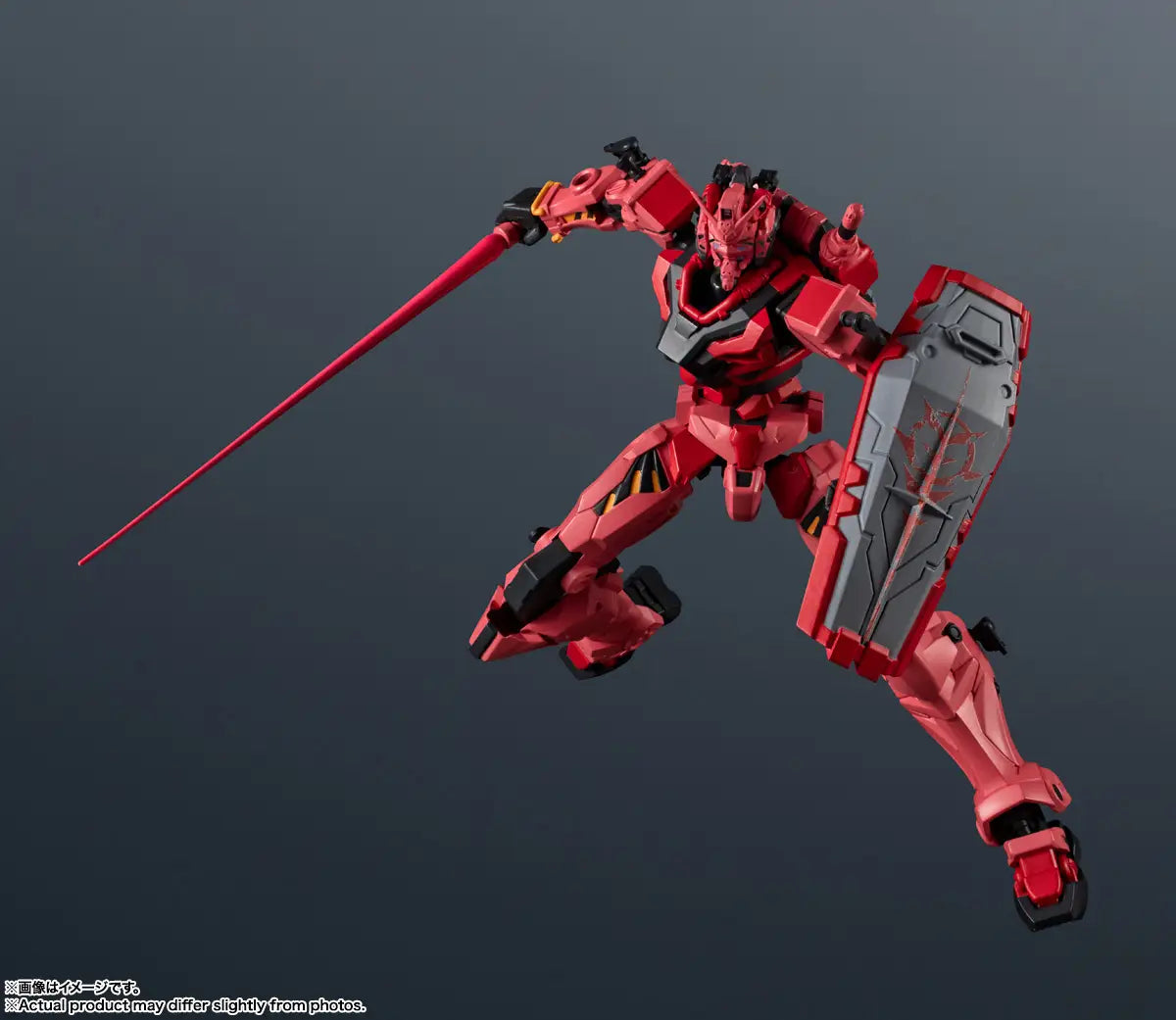 PREORDER GUNDAM UNIVERSE RED GUNDAM