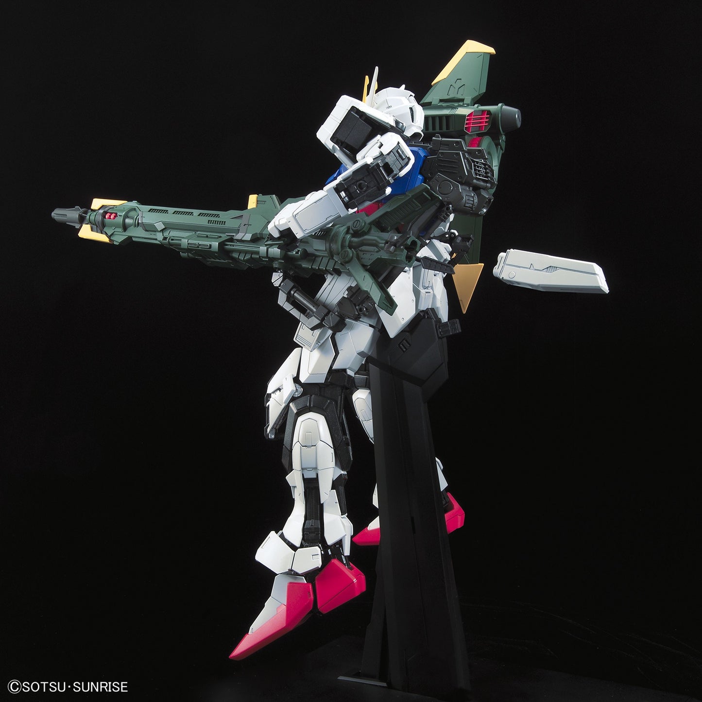 PREORDER PG 1/60 PERFECT STRIKE GUNDAM - May 2024 Reprint