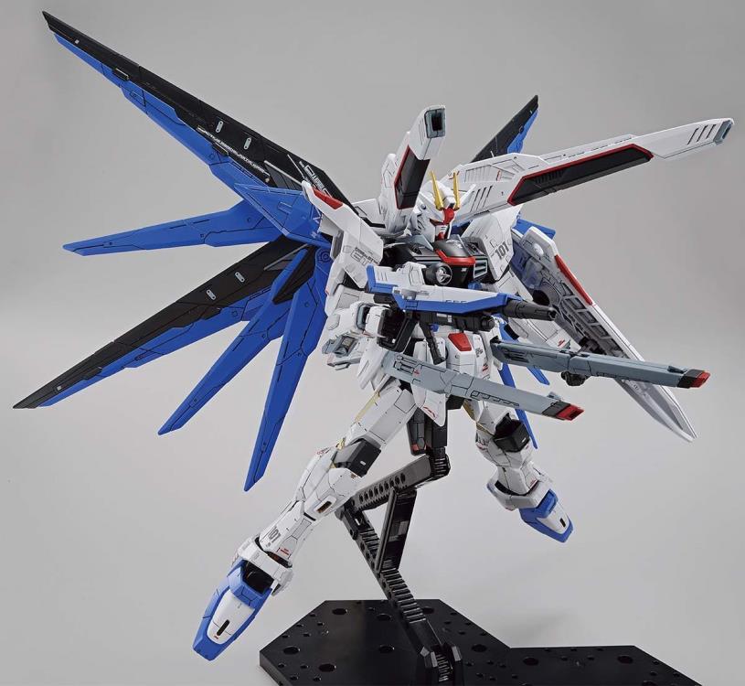 IN STOCK Full Mechanics Freedom Gundam Ver. GCP Gundam Base Limited