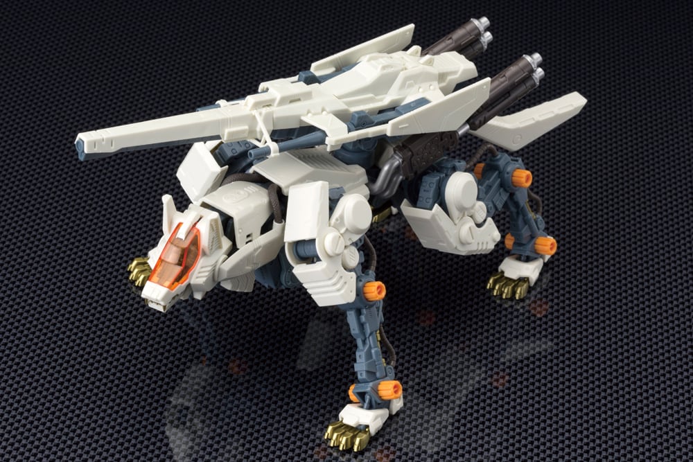 PREORDER Zoids Highend Master Model RZ-009 Command Wolf AC & LC (Marking Plus Ver.) 1/72 Scale Model Kit