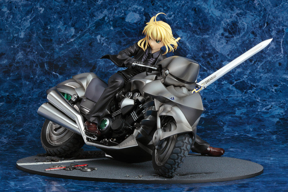 PREORDER Fate/Zero Saber & Saber Motored Cuirassier 1/8 Scale Figure (3rd Reissue)