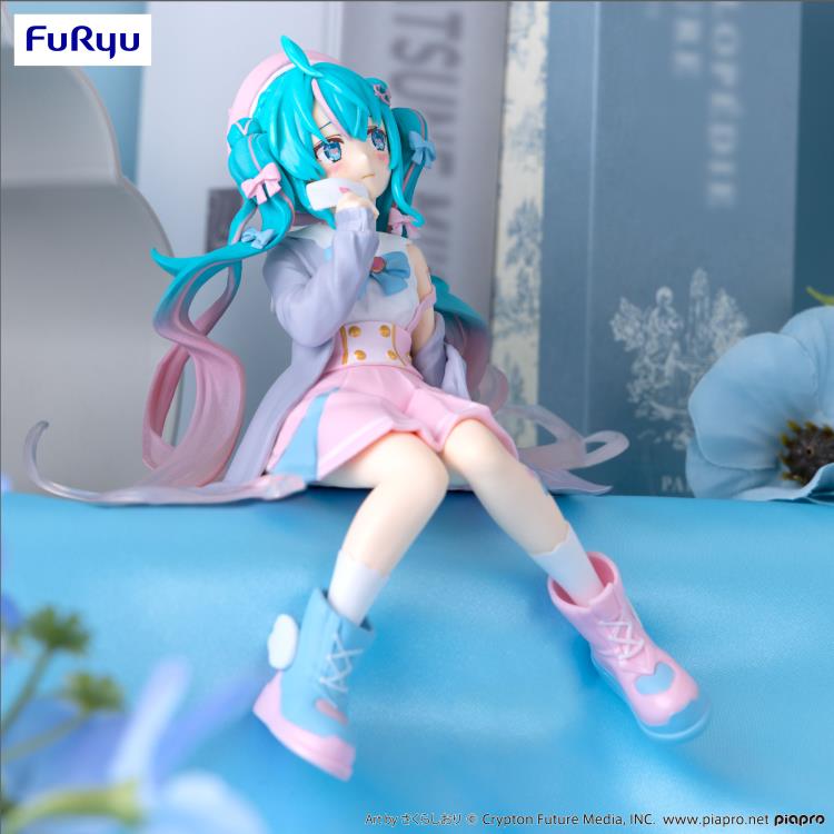 PREORDER Vocaloid Hatsune Miku (Love Sailor Grey Color Ver.) Noodle Stopper Figure