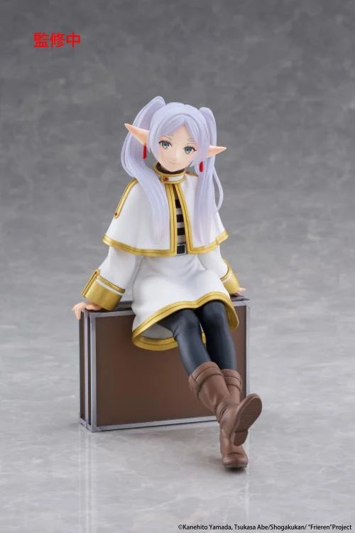 PREORDER Frieren: Beyond Journey's End Desktop Cute Frieren (Trunk Case Ver.) Figure