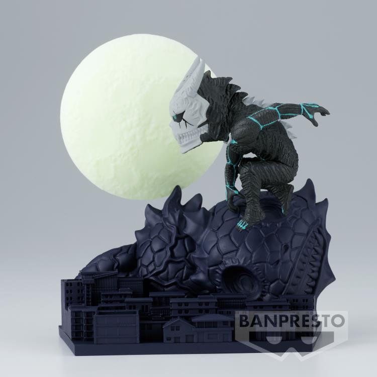 PREORDER KAIJU NO. 8 FIGURE, WCF LOG STORIES