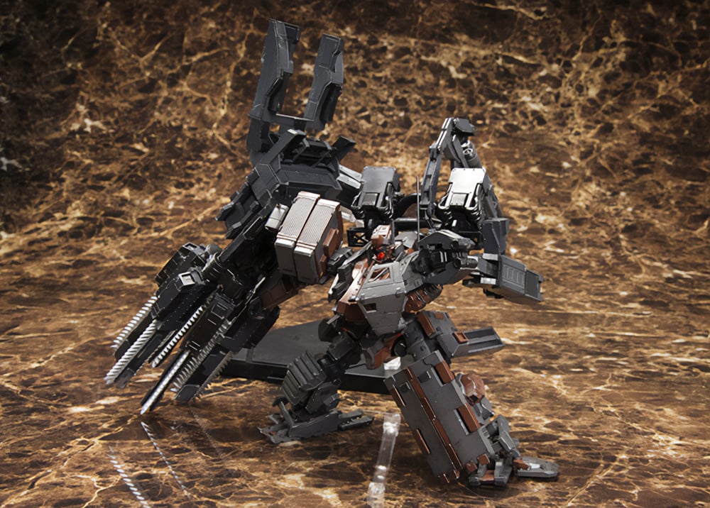 PREORDER Armored Core V Variable Infinity UCR-10/A Vengeance Model Kit (Reissue)