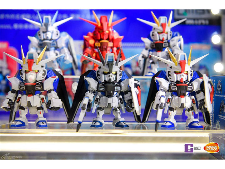 PREORDER BOX OF 8 PCS - QMSV MINI FREEDOM GUNDAM