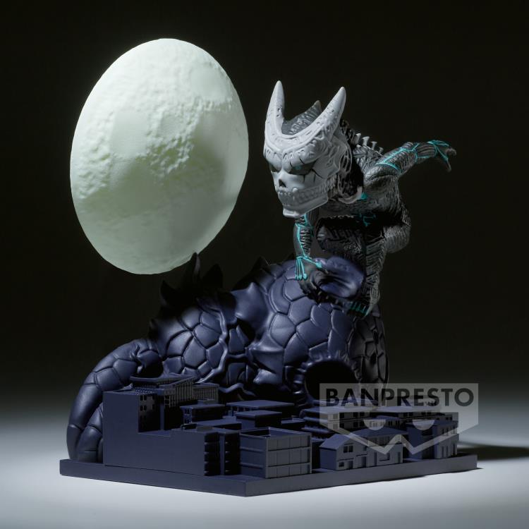 PREORDER KAIJU NO. 8 FIGURE, WCF LOG STORIES