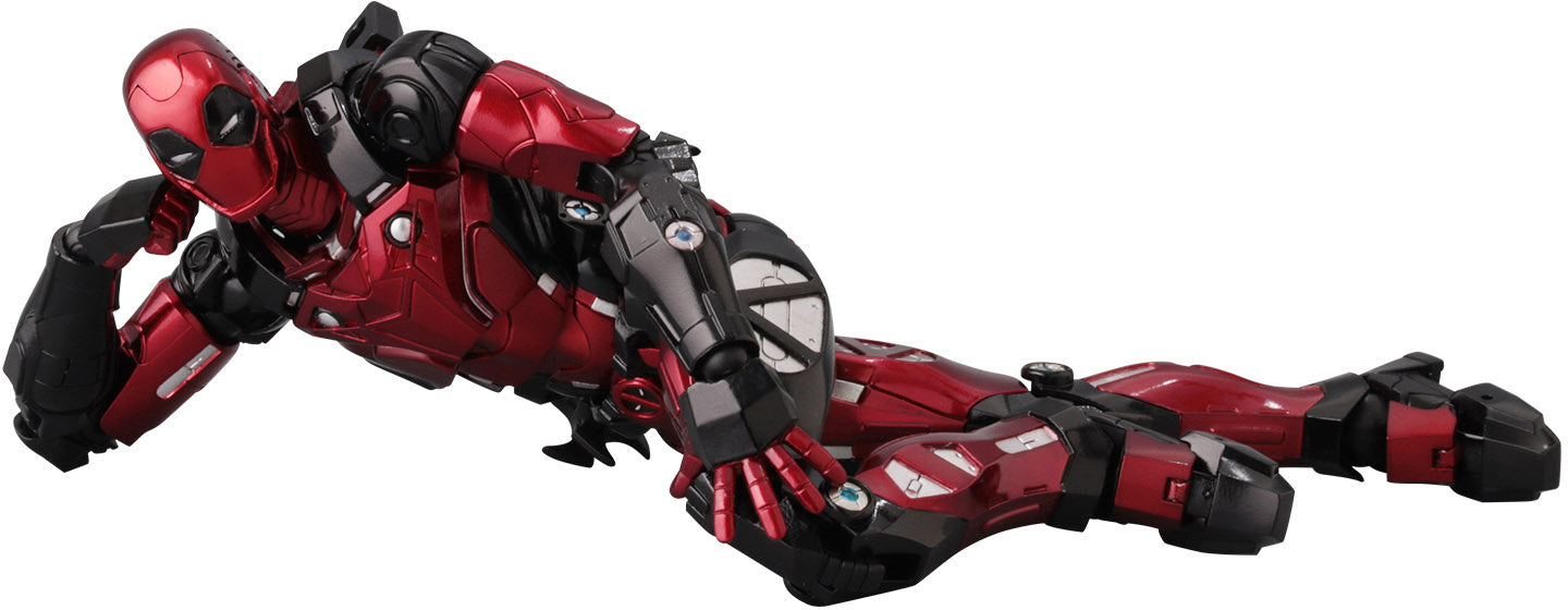 PREORDER Fighting Armor Deadpool