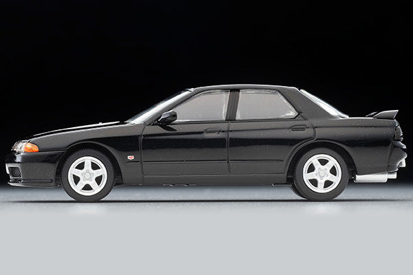 PREORDER LV-N194c SKYLINE 4 Doors Sports Sedan GTS-t M BLK Opt. 92