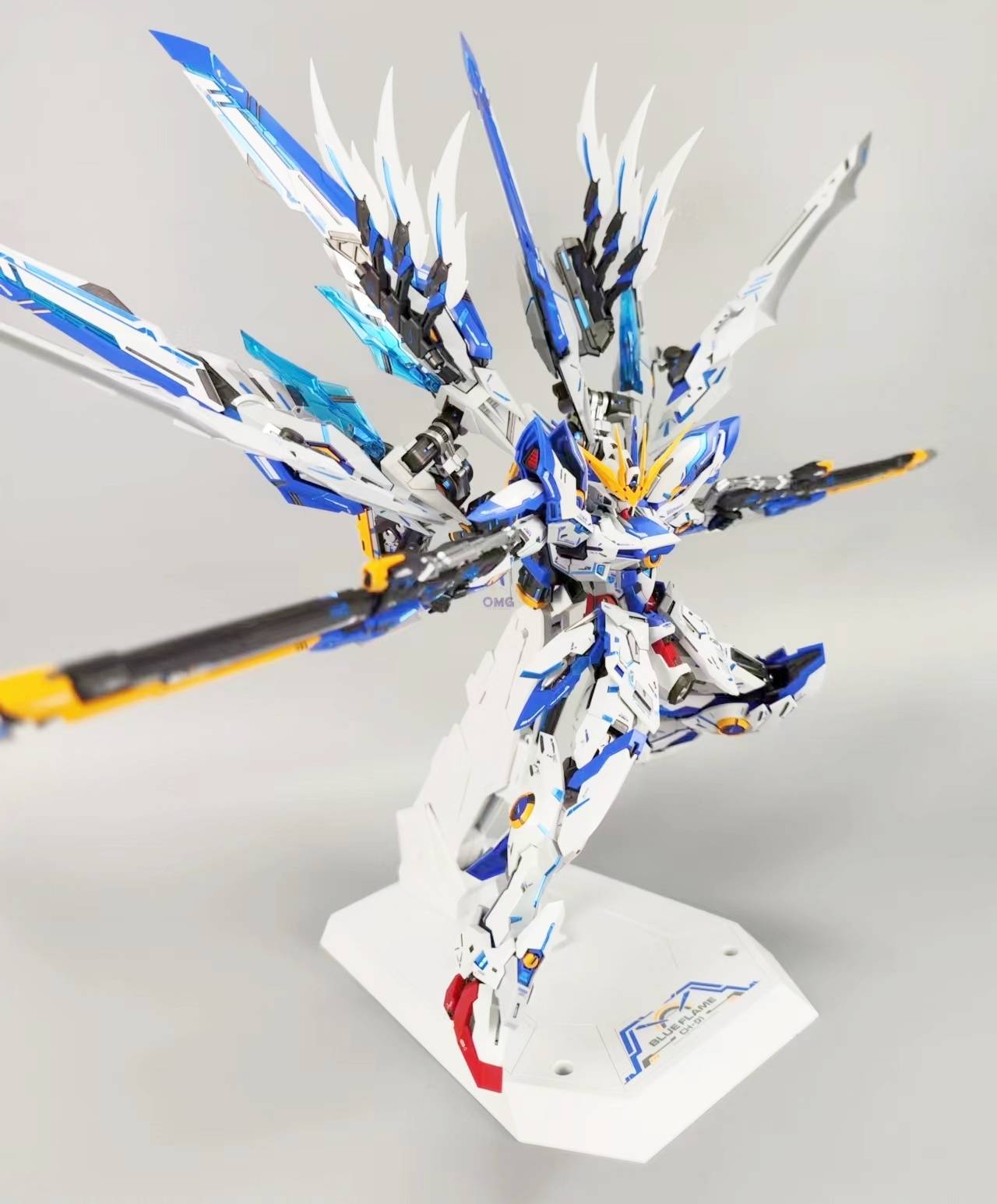 PREORDER ZA MODEL 1/100 BLUE FLAME ASSEMBLY MODEL KIT