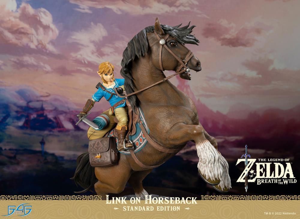 PREORDER The Legend of Zelda: Breath of the Wild Link on Horseback Statue - Standard Edition