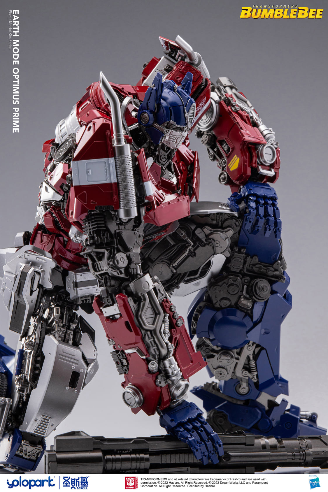 PREORDER Yolopark Hasbro Bumblebee Movie- Model Kit Optimus Prime 30cm (Earth Mode) - February 2023 Release