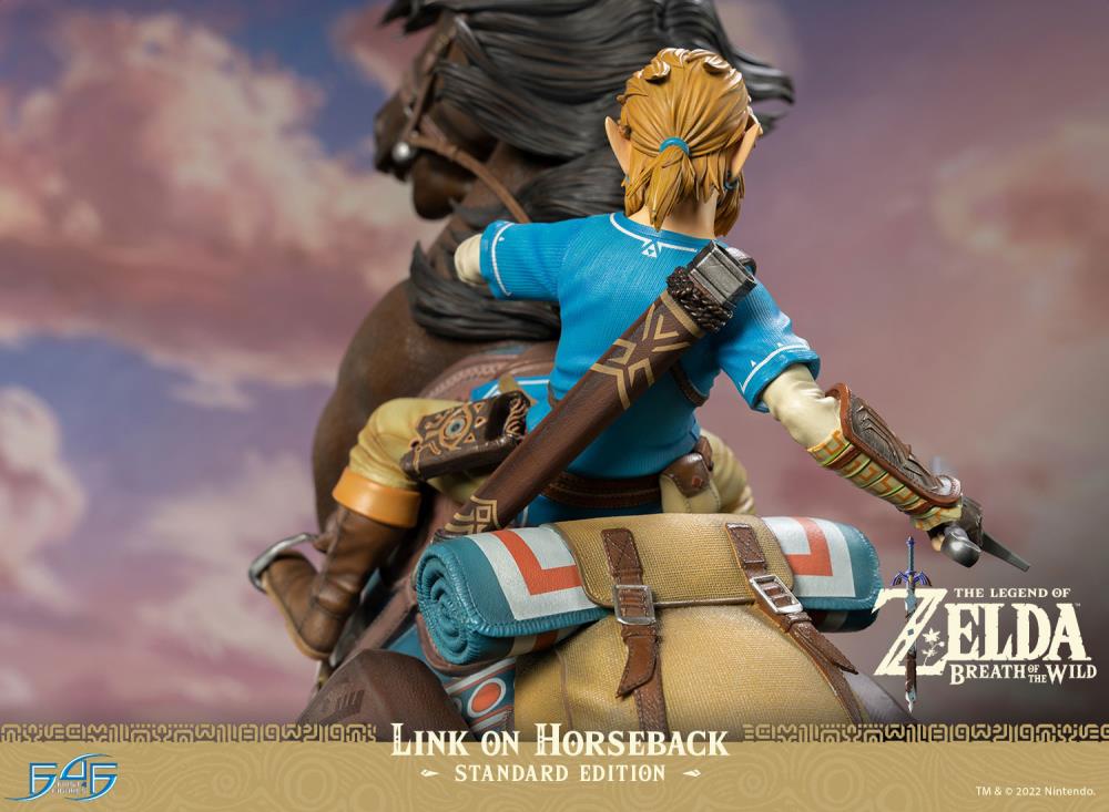 PREORDER The Legend of Zelda: Breath of the Wild Link on Horseback Statue - Standard Edition