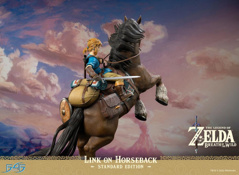 PREORDER The Legend of Zelda: Breath of the Wild Link on Horseback Statue - Standard Edition