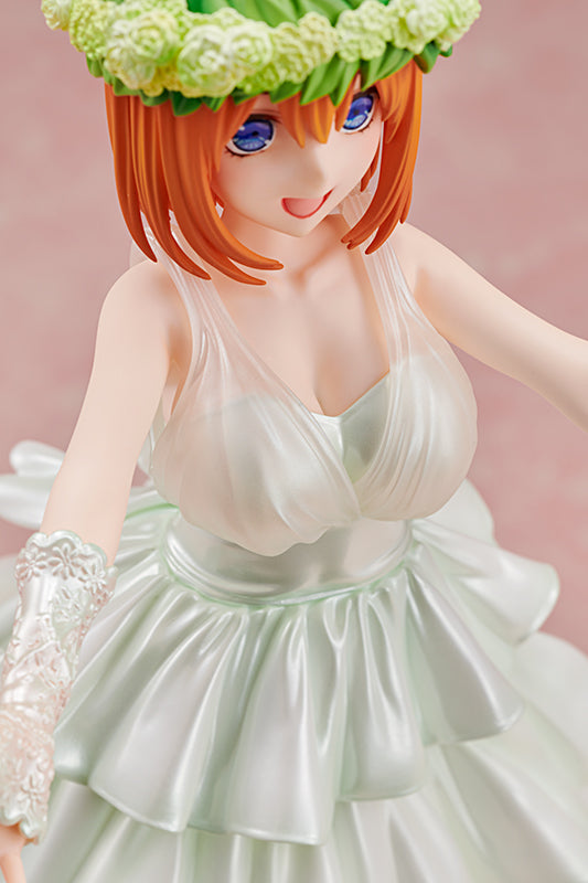 PREORDER The Quintessenal Quintuplets 2 Yotsuba Nakano Wedding Ver.