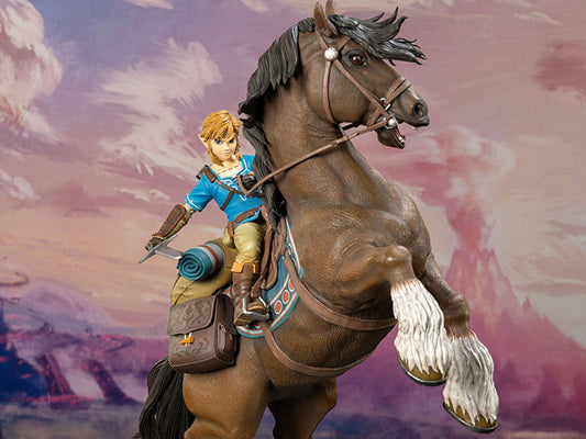 PREORDER The Legend of Zelda: Breath of the Wild Link on Horseback Statue - Standard Edition