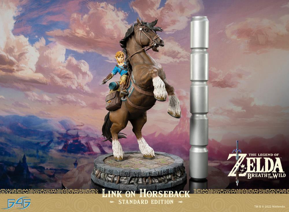 PREORDER The Legend of Zelda: Breath of the Wild Link on Horseback Statue - Standard Edition