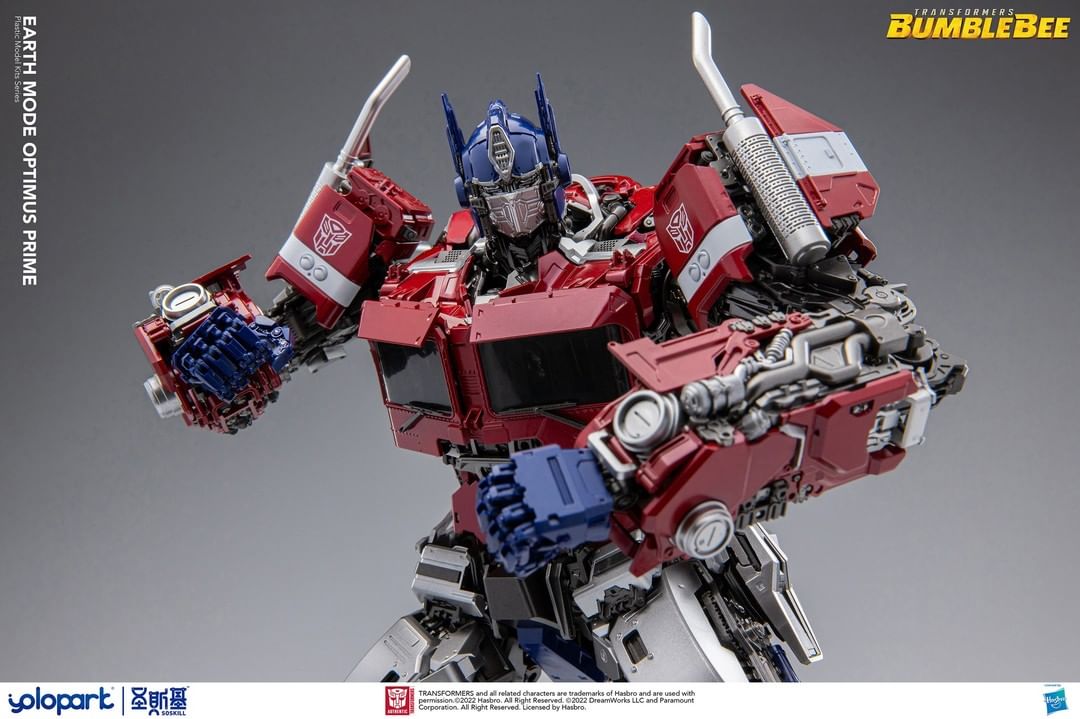 PREORDER Yolopark Hasbro Bumblebee Movie- Model Kit Optimus Prime 30cm (Earth Mode) - February 2023 Release