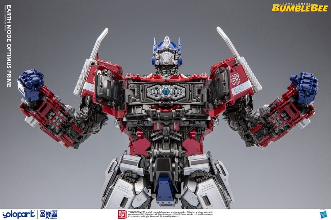 PREORDER Yolopark Hasbro Bumblebee Movie- Model Kit Optimus Prime 30cm (Earth Mode) - February 2023 Release