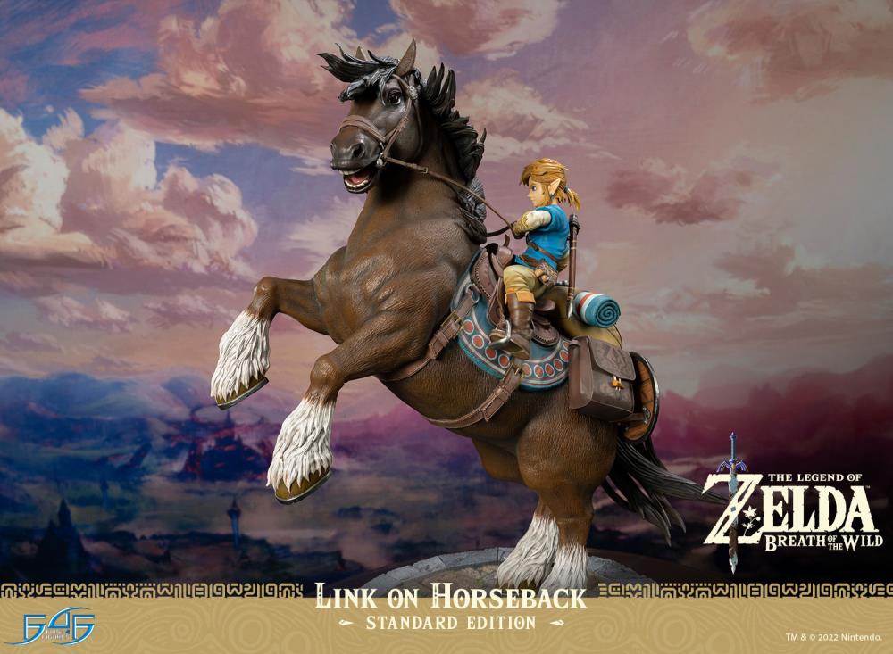 PREORDER The Legend of Zelda: Breath of the Wild Link on Horseback Statue - Standard Edition