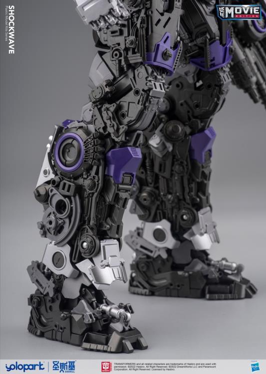 PREORDER Transformers: Bumblebee The Movie 30cm Shockwave Model Kit