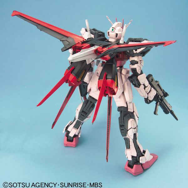 PREORDER PG 1/60 STRIKE ROUGE + SKY GRASPER